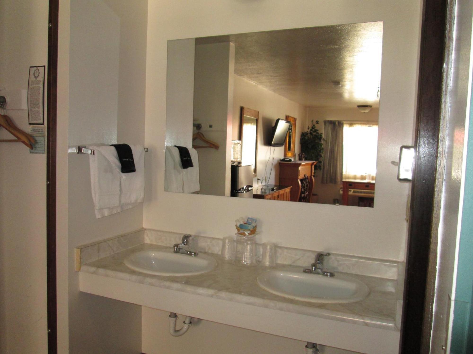 Jim Butler Inn&Suites Tonopah Zimmer foto